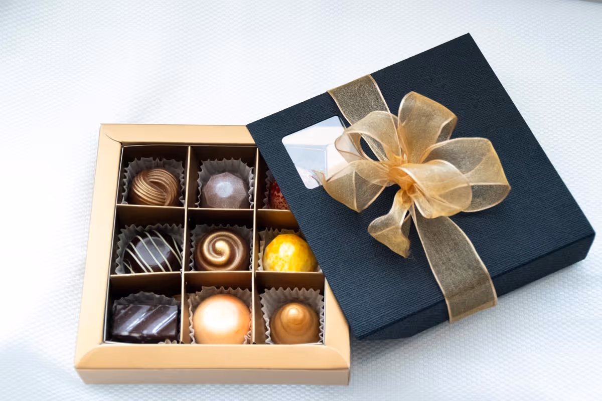 luxe giftbox met 9 verschillende handgemaakte bonbons