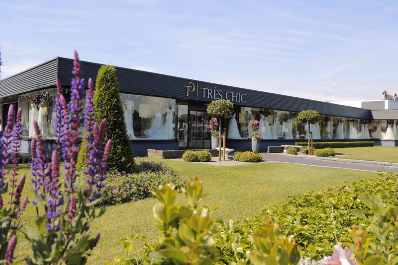 tres-chic-bridal-wear-brandstore